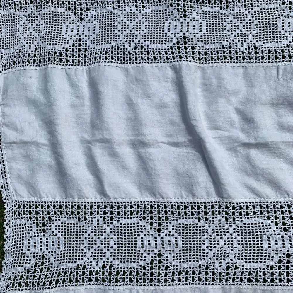 Vintage table cloth
